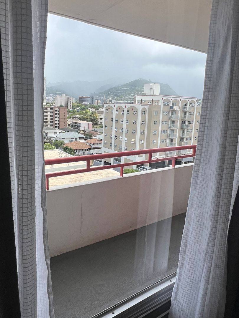 Condo for rent at 1670 Kalakaua Ave, Honolulu, HI 96826