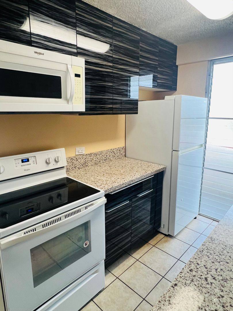 Condo for rent at 1670 Kalakaua Ave, Honolulu, HI 96826