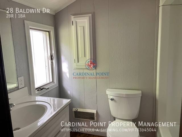 House for rent at 28 Baldwin Dr, Barrington, NH 03825