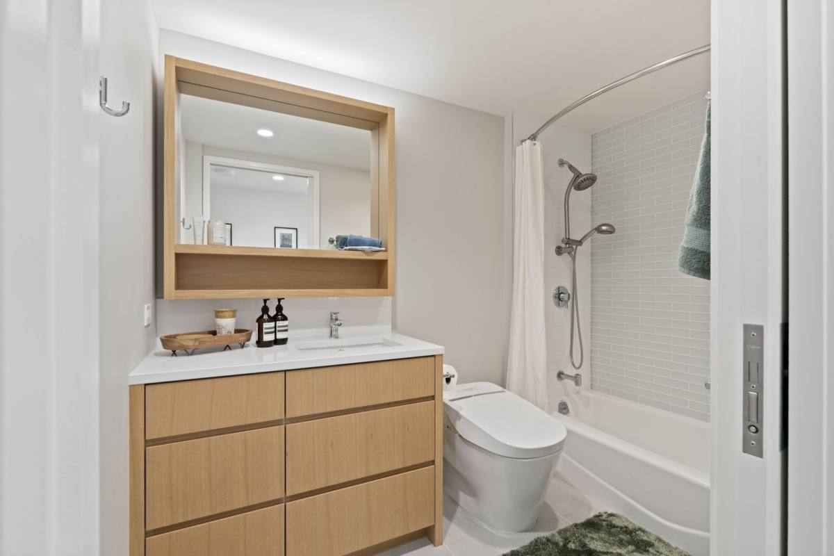 Apartment for rent at 1388 Kapiolani Blvd, Honolulu, HI 96814