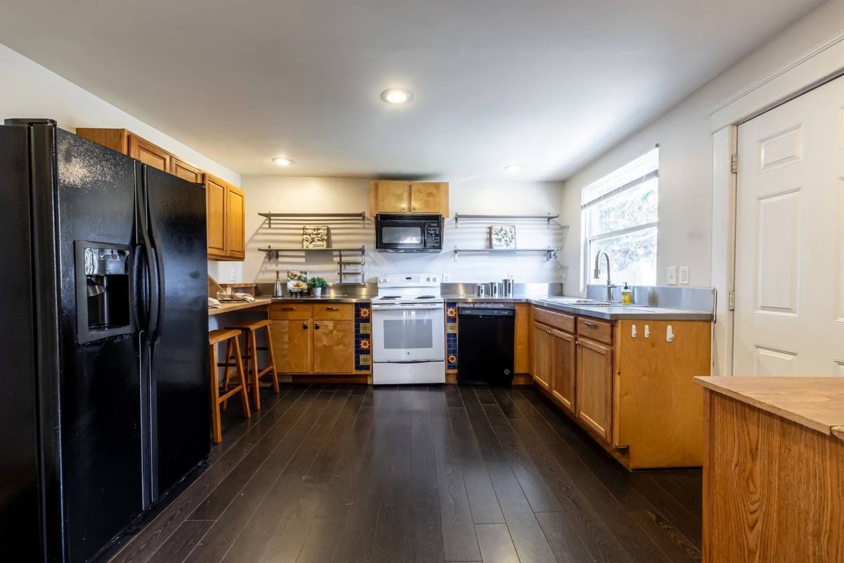 House for rent at 310 SW 7th St, Charlottesville, VA 22903