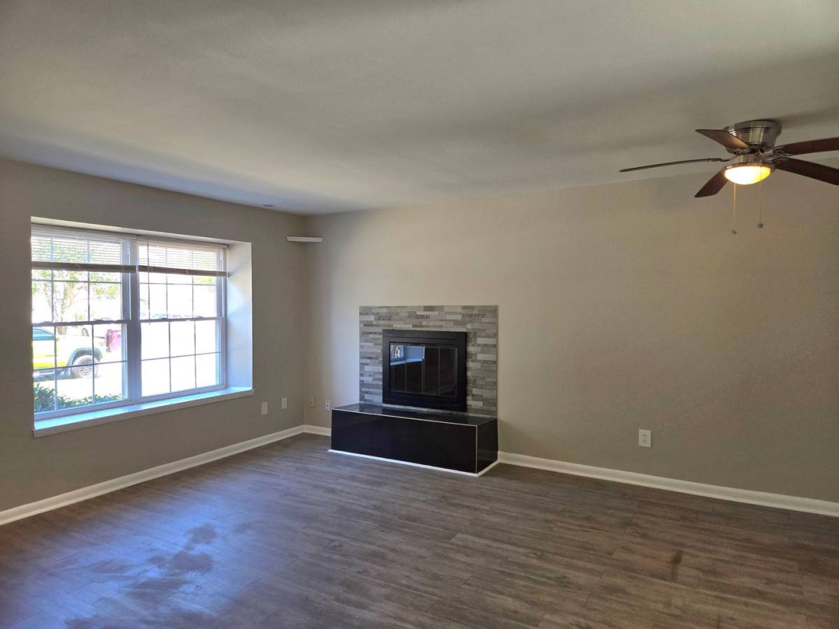 Townhouse for rent at 1315 River Birch Run S, Chesapeake, VA 23320