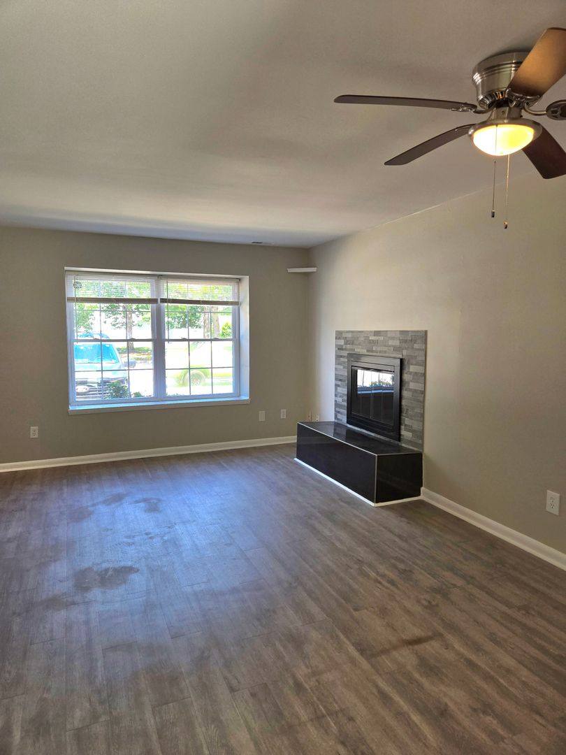 Townhouse for rent at 1315 River Birch Run S, Chesapeake, VA 23320
