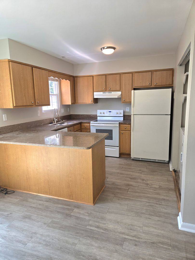 Townhouse for rent at 1315 River Birch Run S, Chesapeake, VA 23320