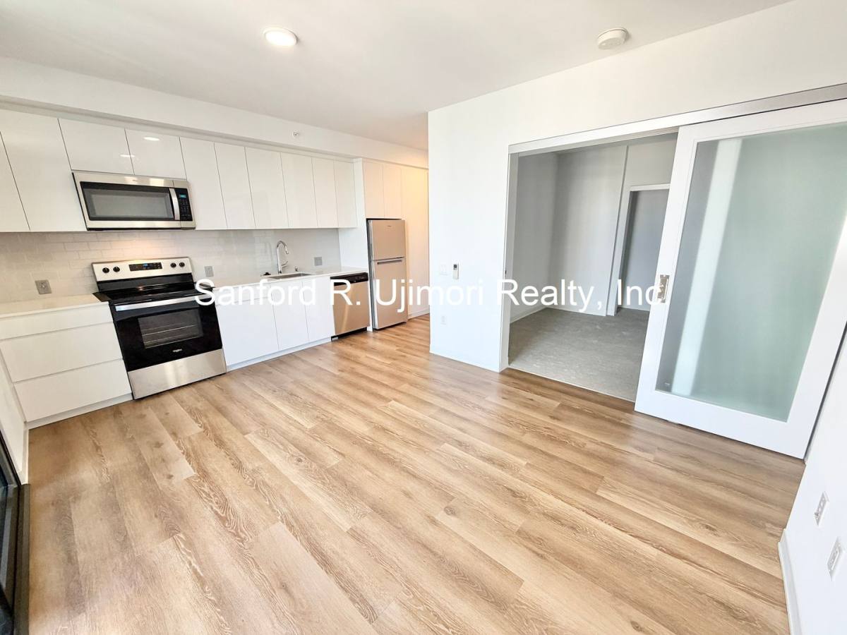 Apartment for rent at 987 Queen St, Honolulu, HI 96814