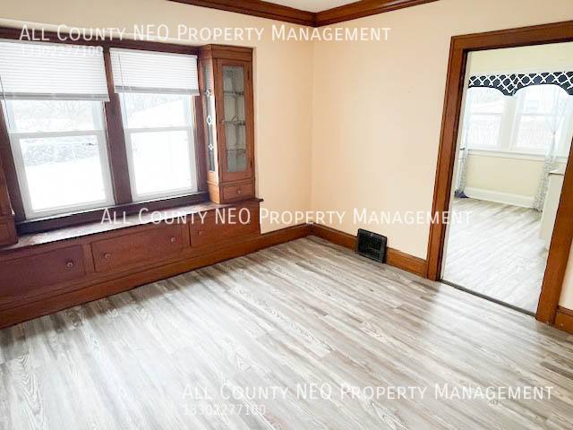 House for rent at 4928 E 84th St, Cleveland, OH 44125