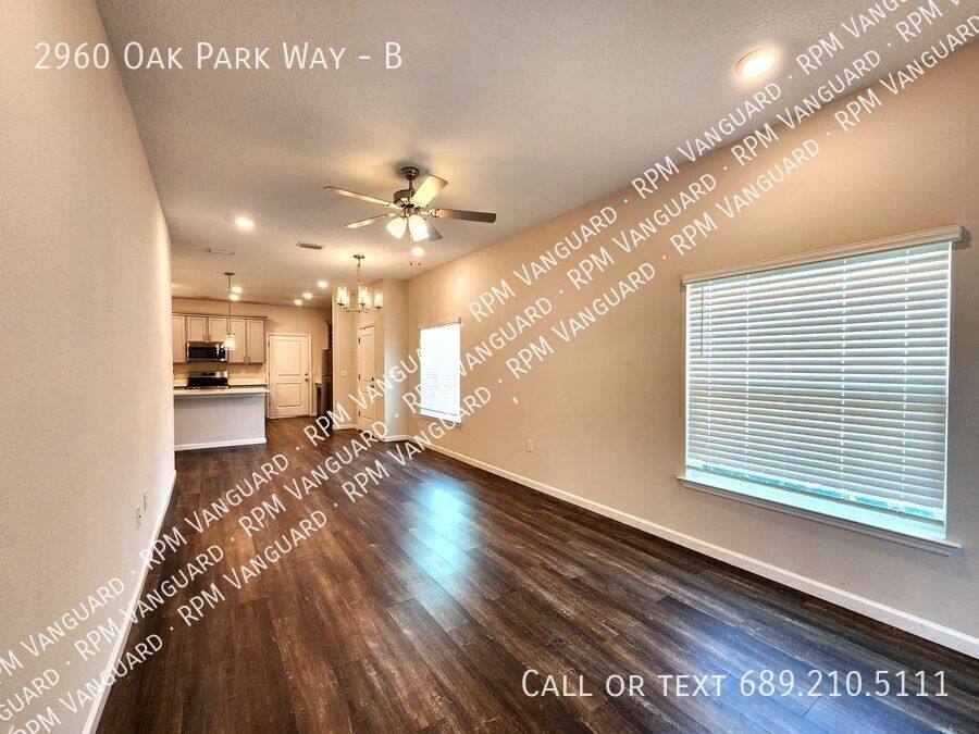 Townhouse for rent at 2960 Oak Park Way #B, Orlando, FL 32822