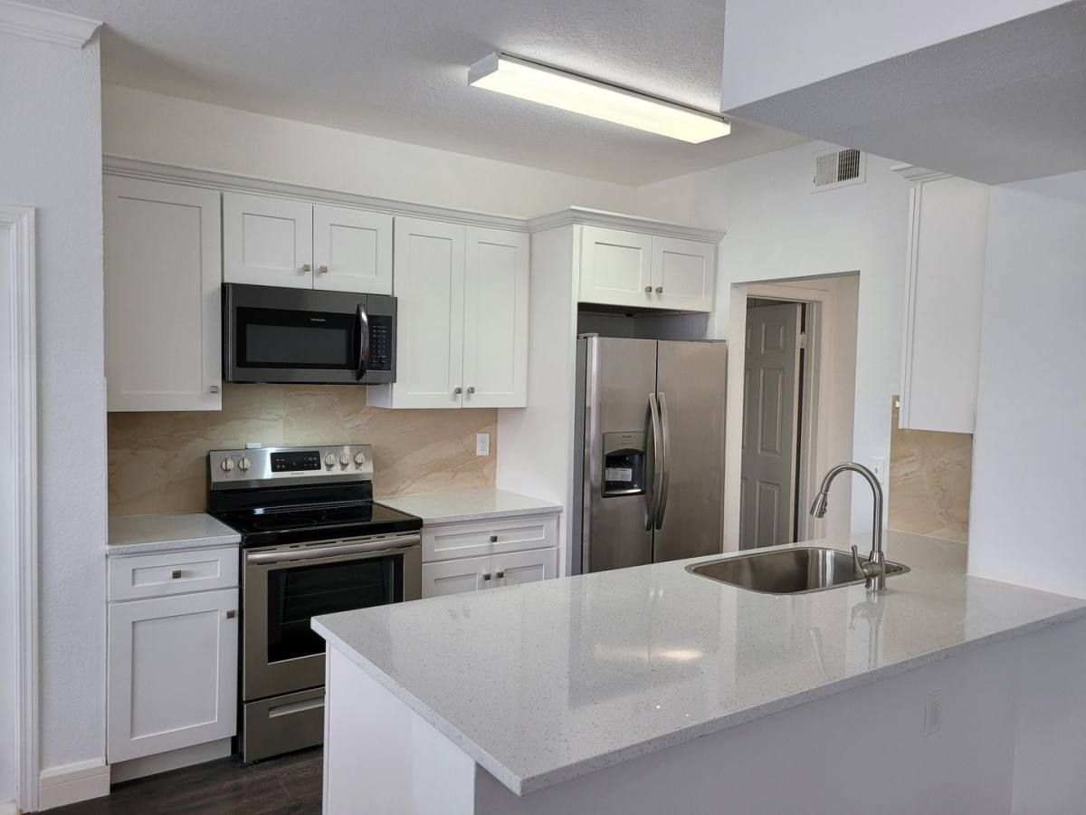 Apartment for rent at 2558 Robert Trent Jones Dr, Orlando, FL 32835