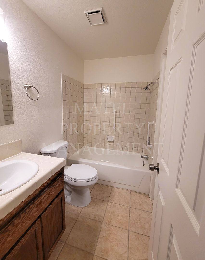 House for rent at 2516 Walnut Grove Way, Modesto, CA 95356