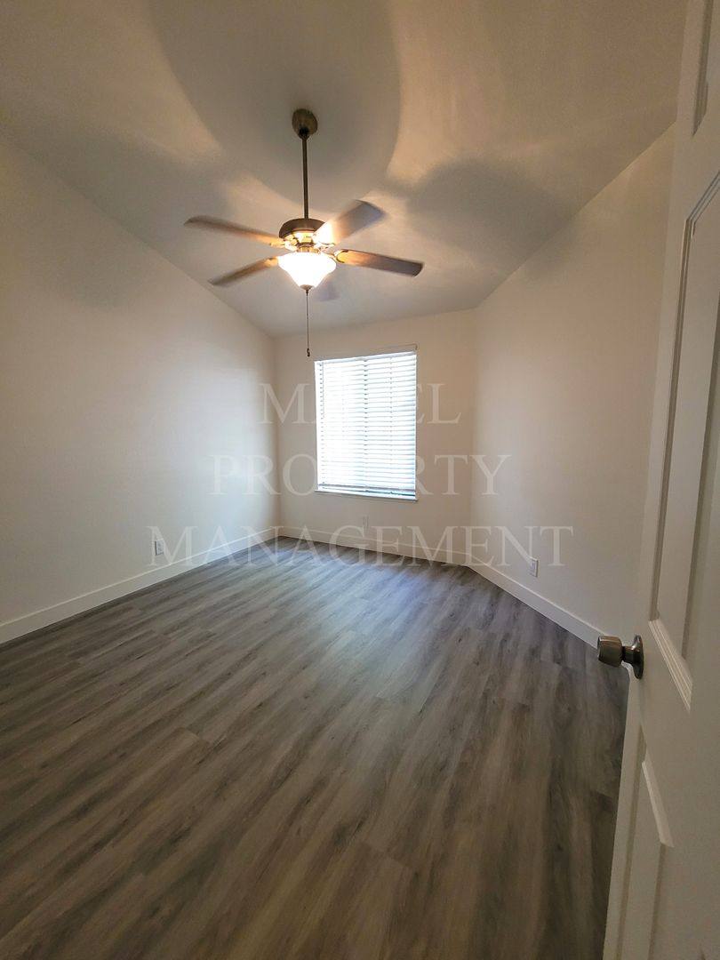 House for rent at 2516 Walnut Grove Way, Modesto, CA 95356