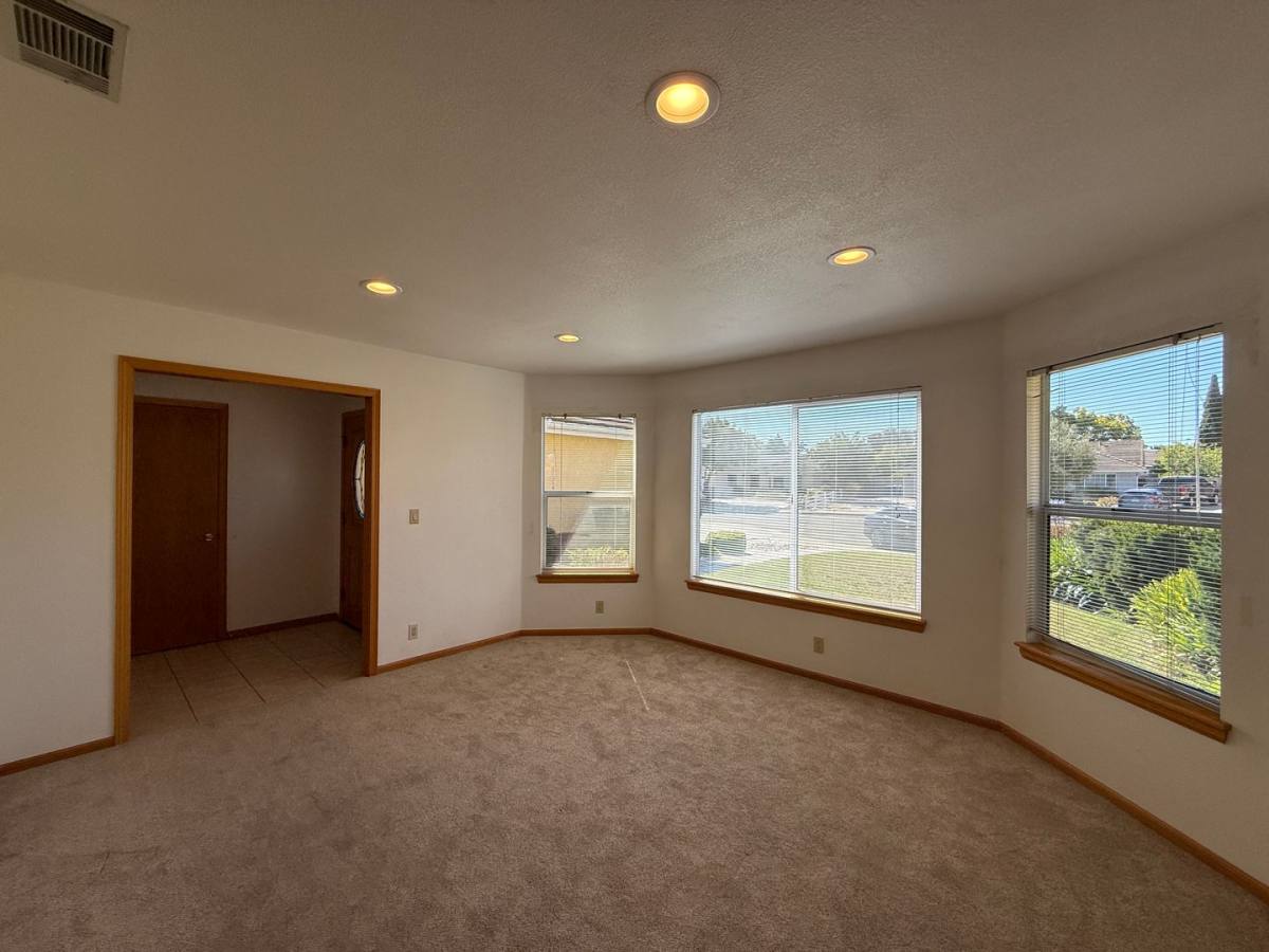 House for rent at 1470 Mercer Court, Santa Maria, CA 93455