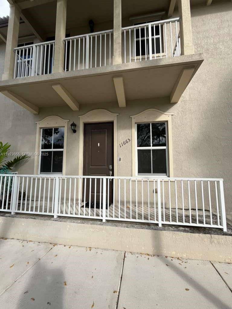 Townhouse for rent at 11665 SW 244 St #116, Homestead, FL 33032