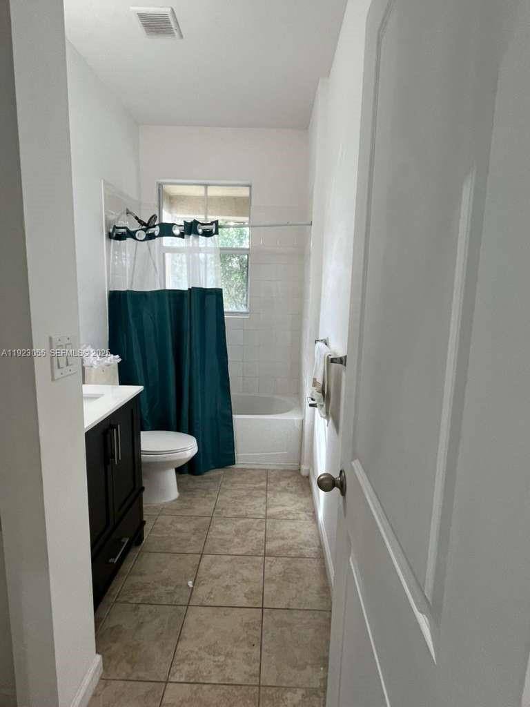 Townhouse for rent at 11665 SW 244 St #116, Homestead, FL 33032