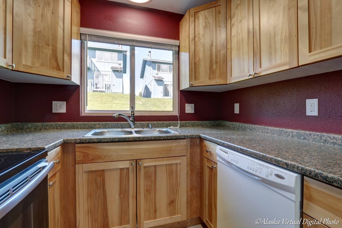 Townhouse for rent at 9220 Glenn Haven Dr, Anchorage, AK 99502