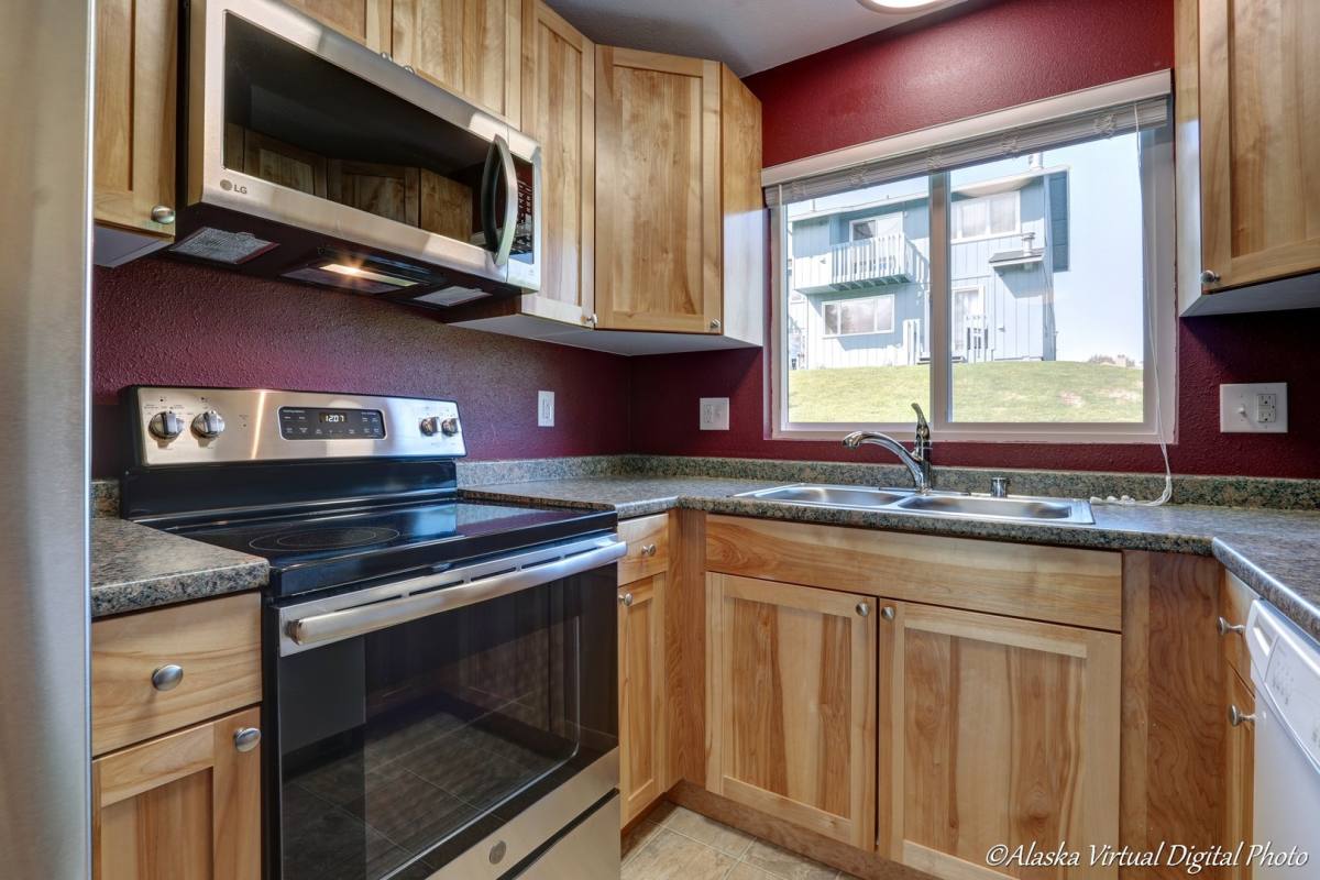 Townhouse for rent at 9220 Glenn Haven Dr, Anchorage, AK 99502