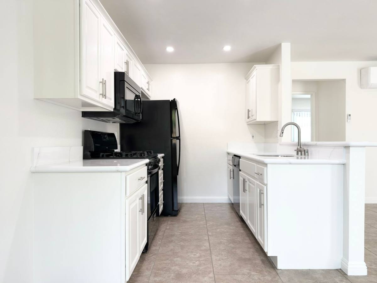 Apartment for rent at 1435 N Vulcan Ave, Encinitas, CA 92024