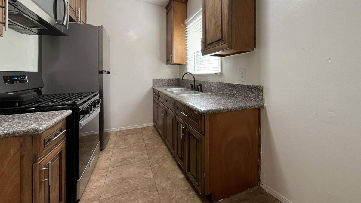 Apartment for rent at 1433 Miramar St, Los Angeles, CA 90026