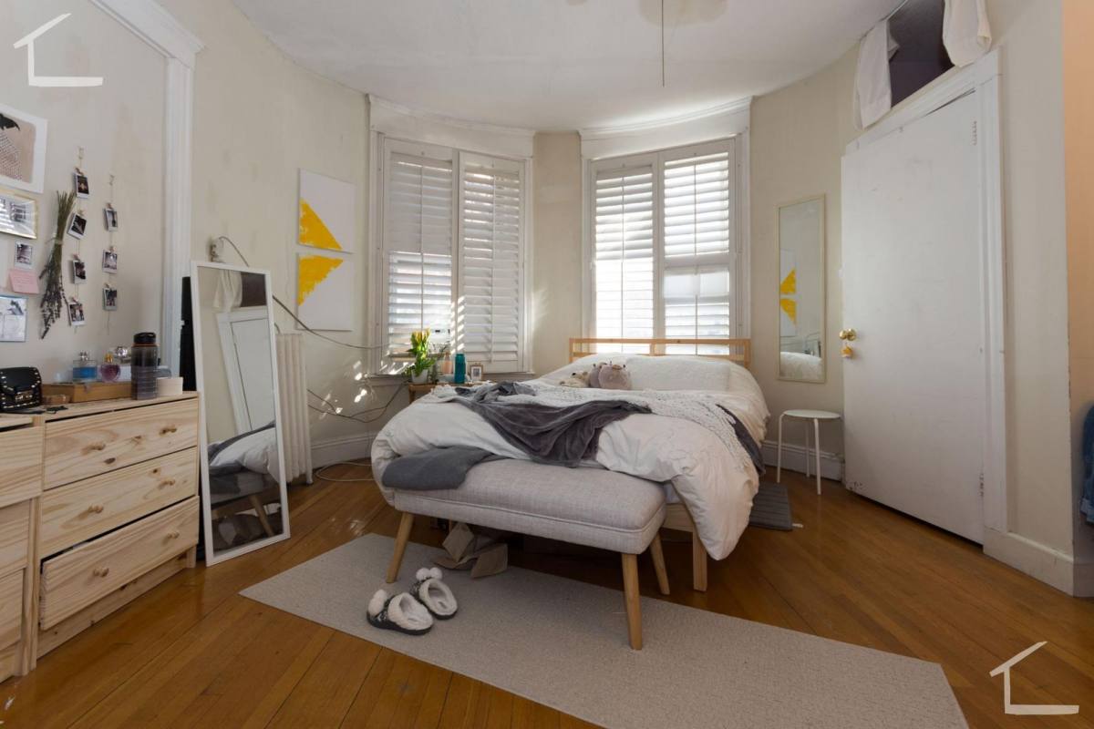 Apartment for rent at 1234 Beacon St #1, Brookline, MA 02446
