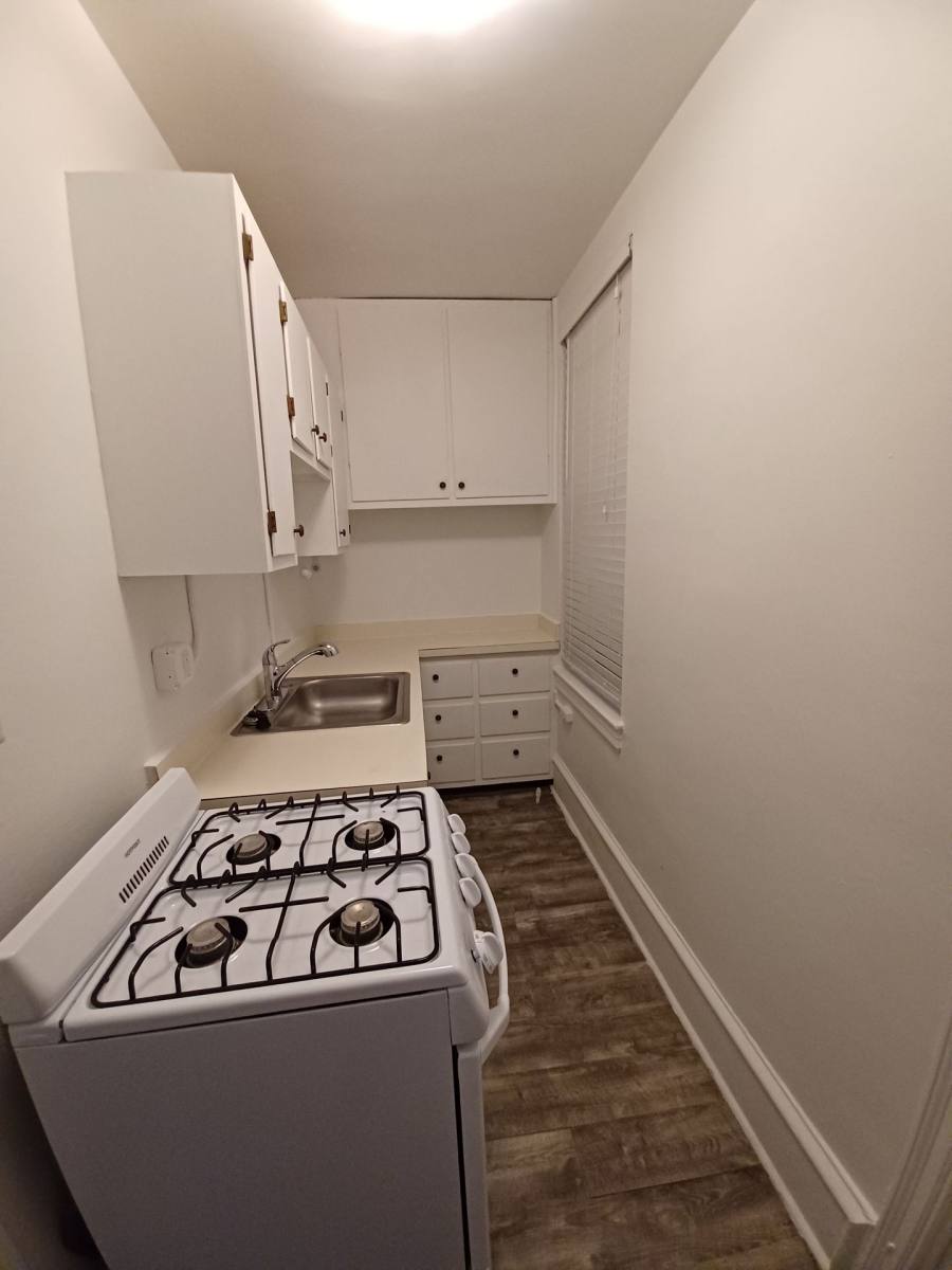 Apartment for rent at 2 Linden Ave #B200, Haddonfield, NJ 08033