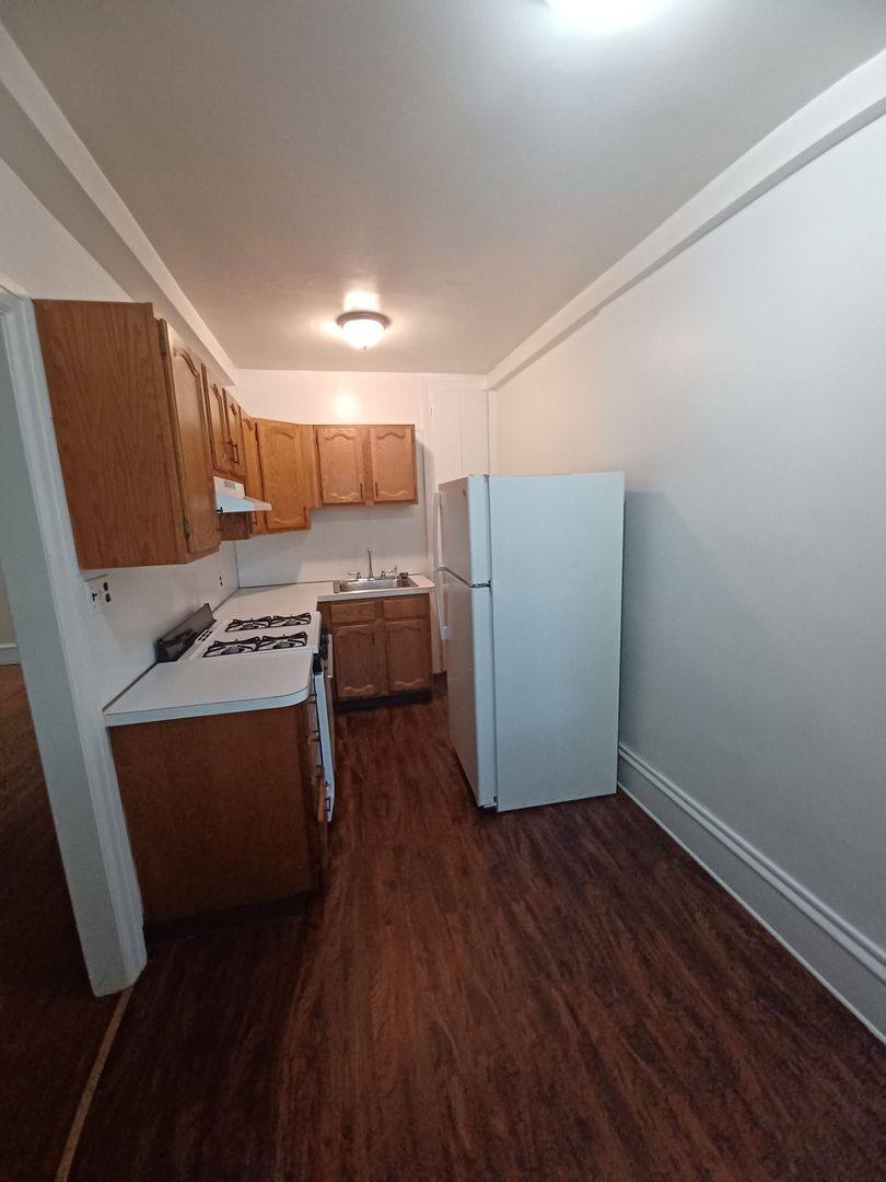 Apartment for rent at 2 Linden Ave #B200, Haddonfield, NJ 08033