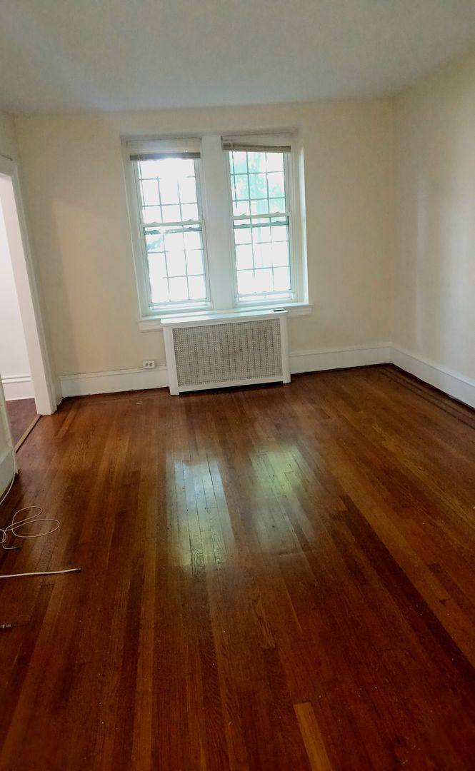 Apartment for rent at 2 Linden Ave #B200, Haddonfield, NJ 08033