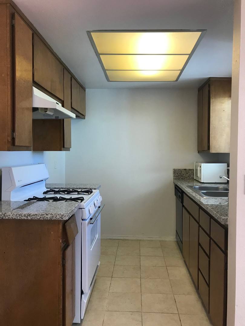 Condo for rent at 1186 E Lugonia Ave, Redlands, CA 92374