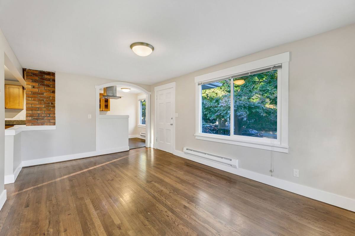 Apartment for rent at 805 26th Ave, Seattle, WA 98122