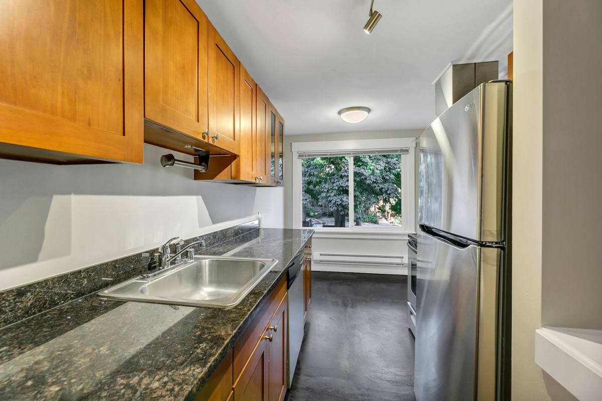 Apartment for rent at 805 26th Ave, Seattle, WA 98122