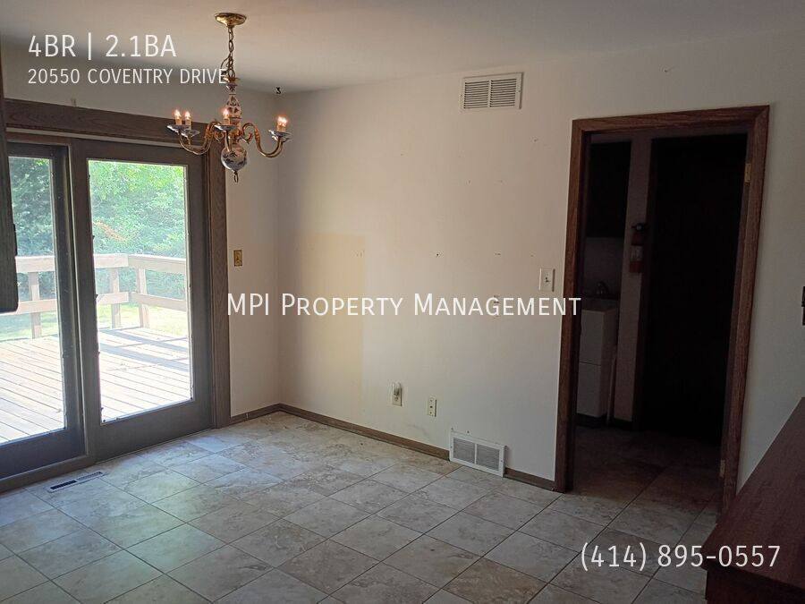 House for rent at 20550 Coventry Dr, Brookfield, WI 53045