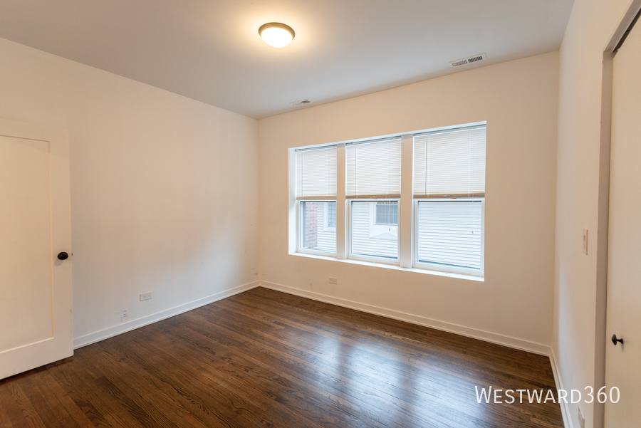 Apartment for rent at 1339 W Early Ave #3R, Chicago, IL 60660