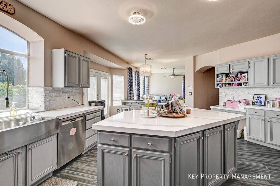 House for rent at 3910 Crooked Oak St, North Las Vegas, NV 89032