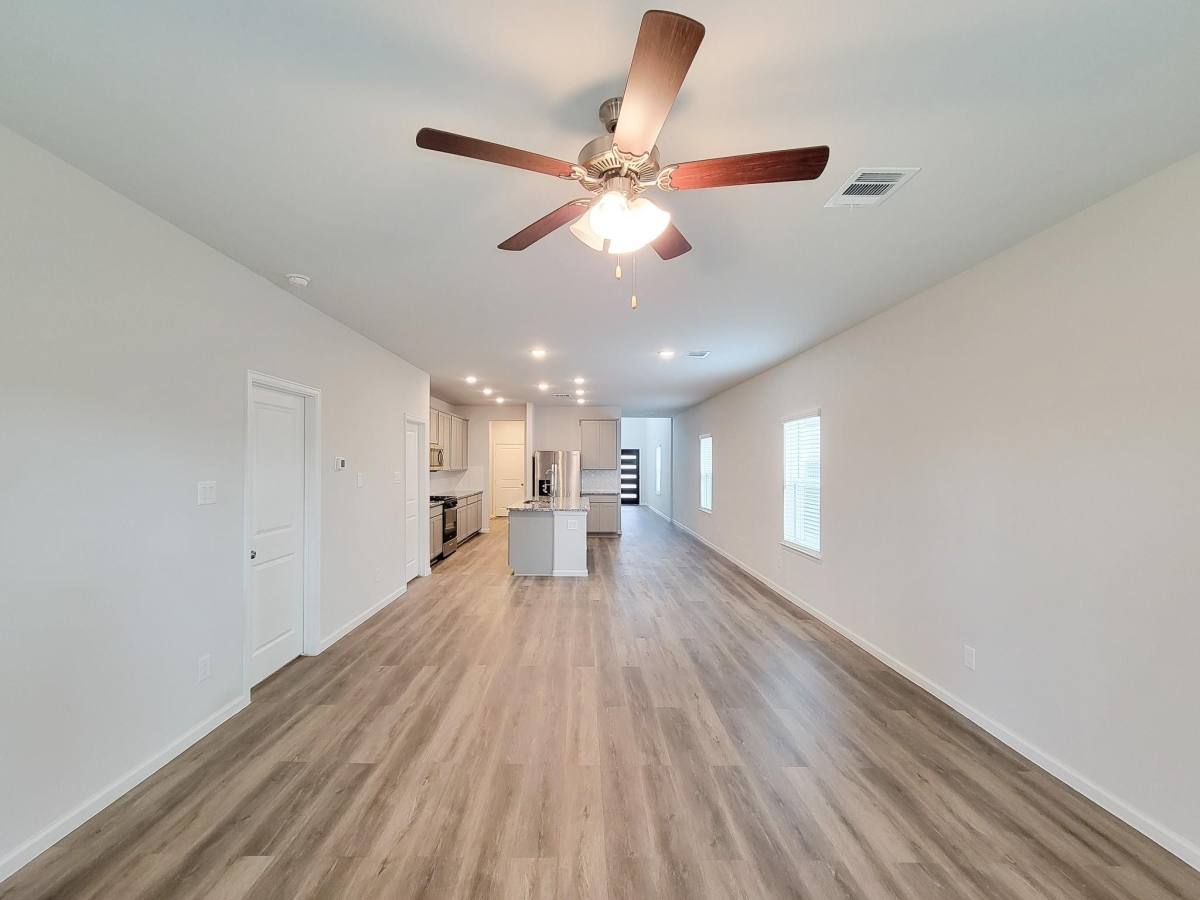 Apartment for rent at 94 Valiant Ridge Trail #94, Magnolia, TX 77354