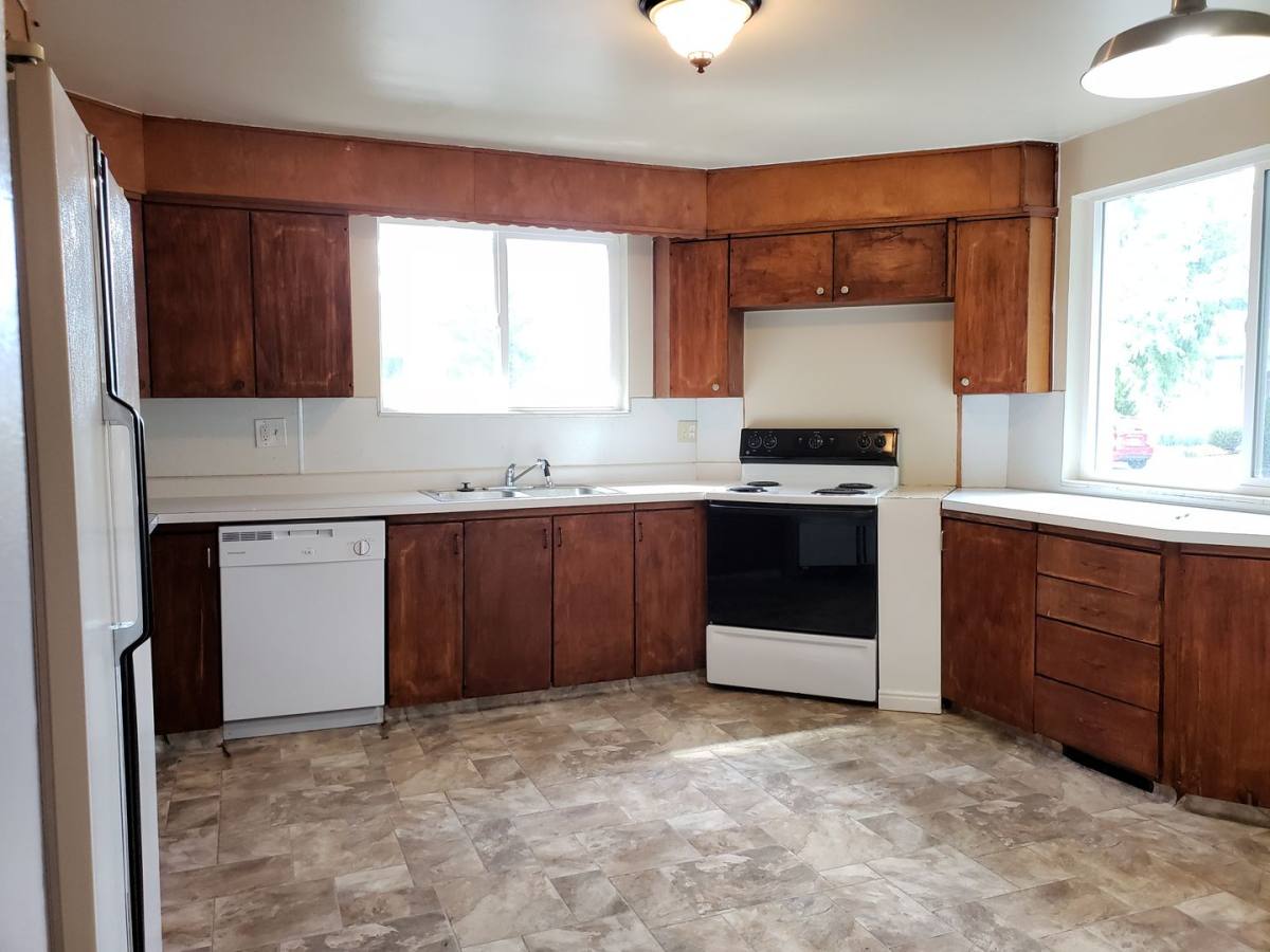 Apartment for rent at 352 E Hampton Ave, Salt Lake City, UT 84111