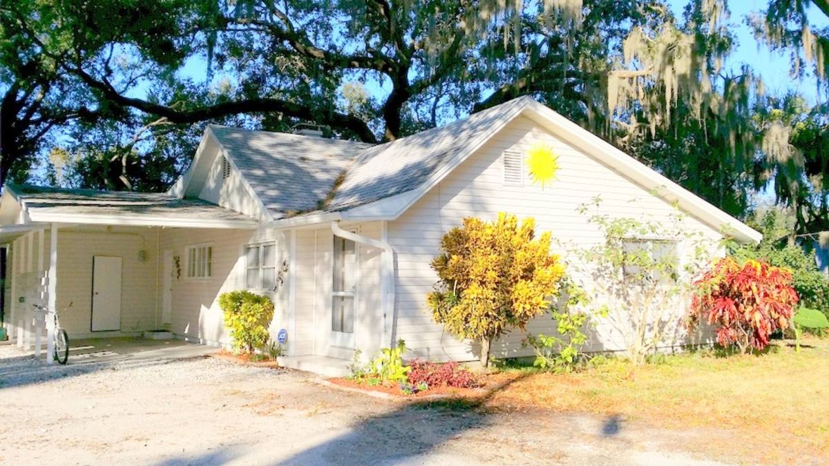 House for rent at 1157 41st St, Sarasota, FL 34234