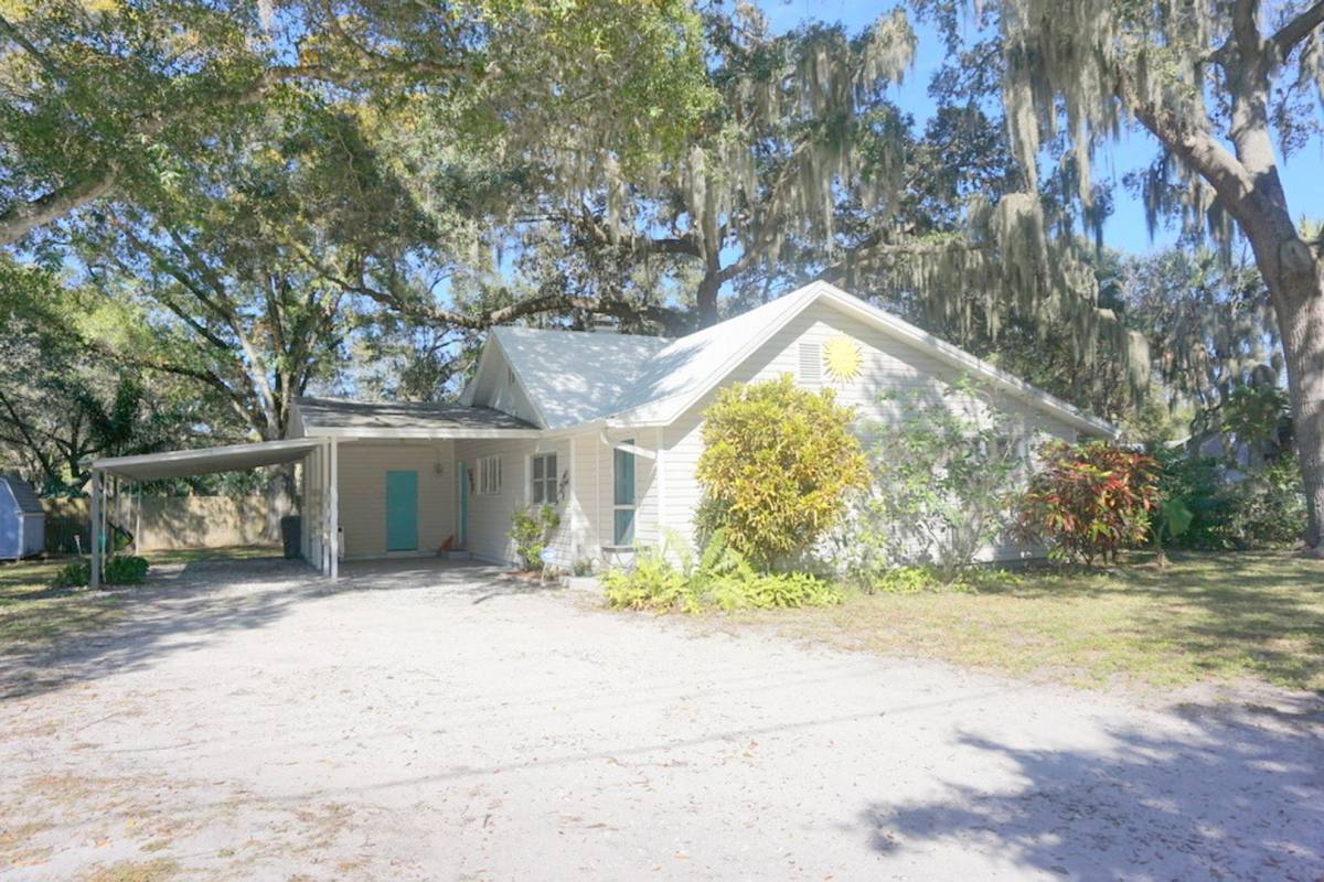 House for rent at 1157 41st St, Sarasota, FL 34234
