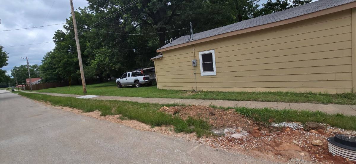 House for rent at 1301 N Rogers Ave, Springfield, MO 65802