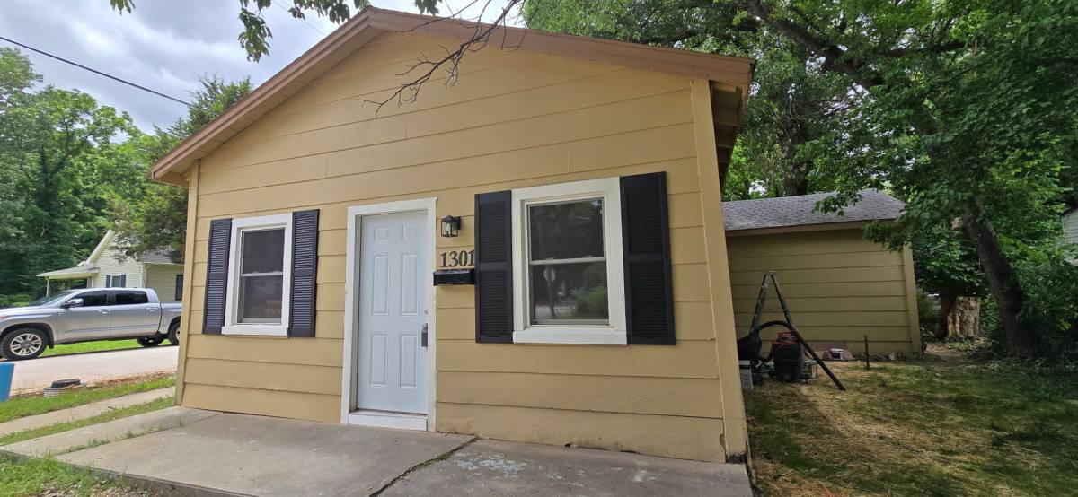 House for rent at 1301 N Rogers Ave, Springfield, MO 65802