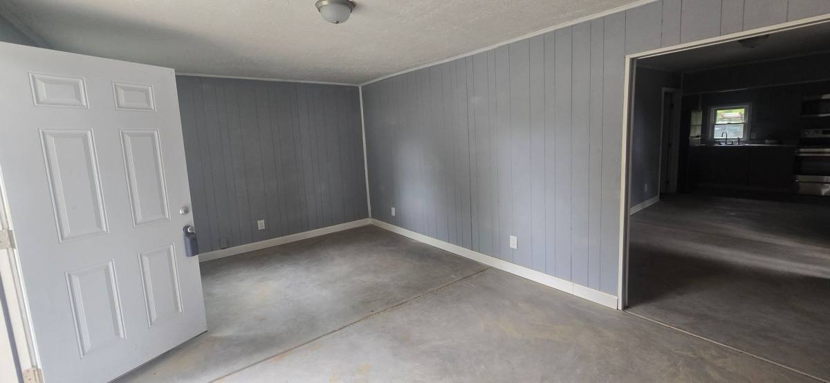 House for rent at 1301 N Rogers Ave, Springfield, MO 65802