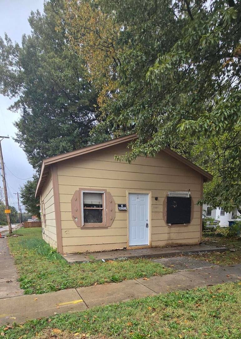 House for rent at 1301 N Rogers Ave, Springfield, MO 65802
