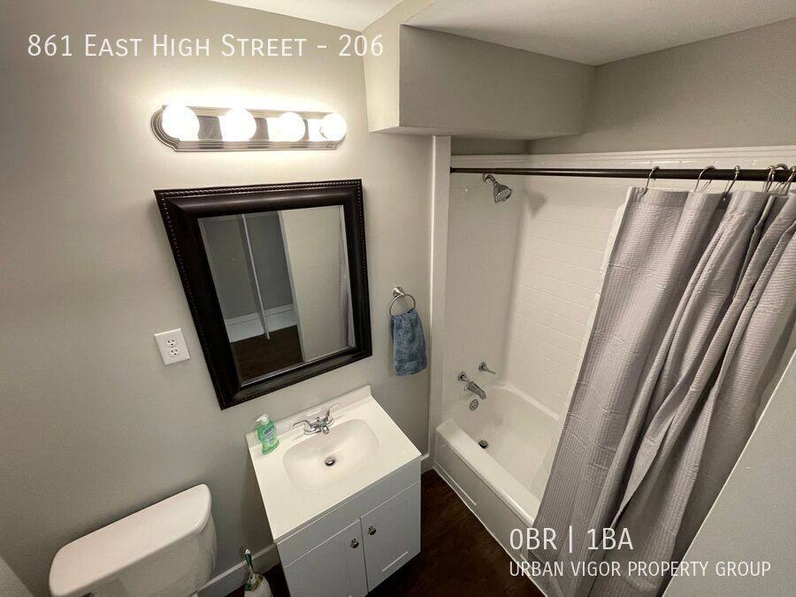 Apartment for rent at 861 E High St #206, Lexington, KY 40502