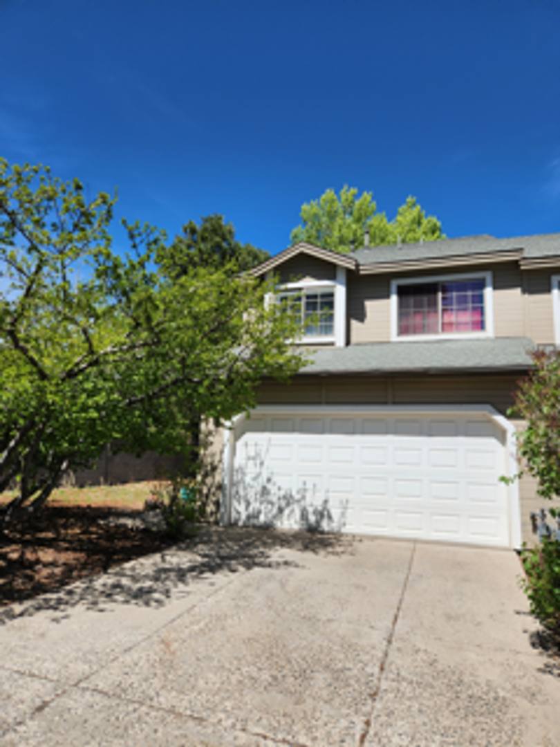 Townhouse for rent at 2571 S Eureka Lane, Flagstaff, AZ 86001