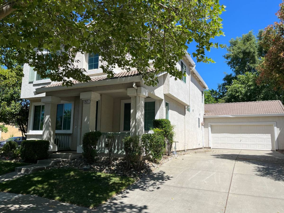 House for rent at 2821 Babson Dr, Elk Grove, CA 95758