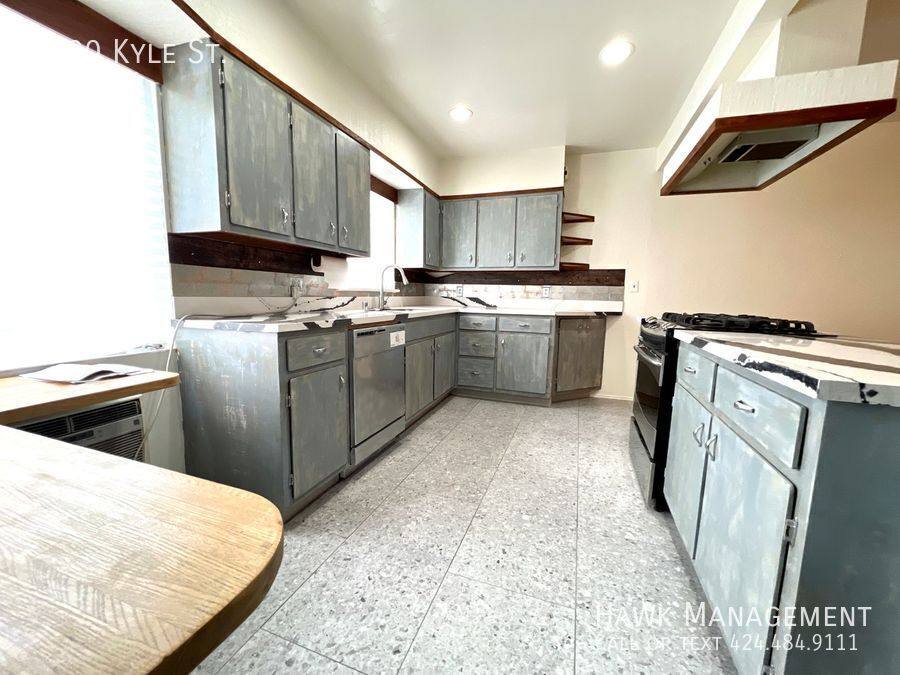 House for rent at 7900 Kyle St, Sunland, CA 91040