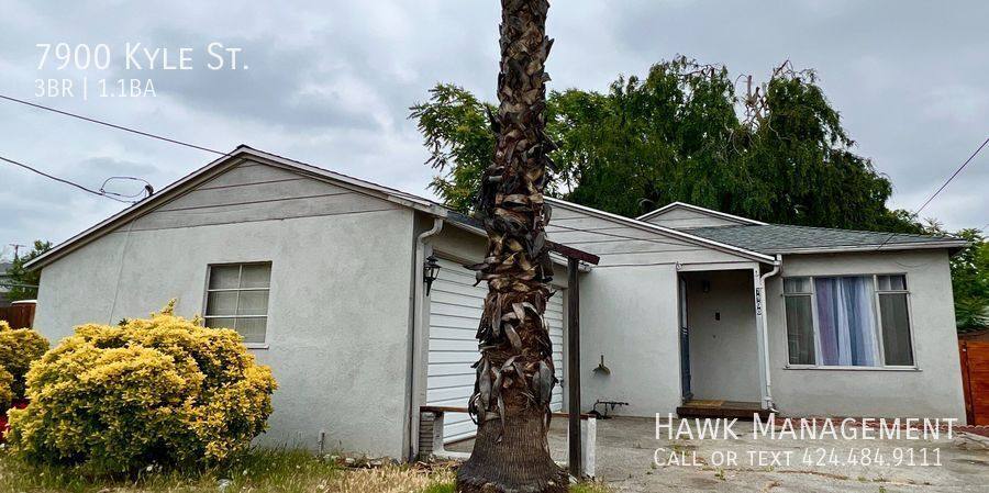 House for rent at 7900 Kyle St, Sunland, CA 91040