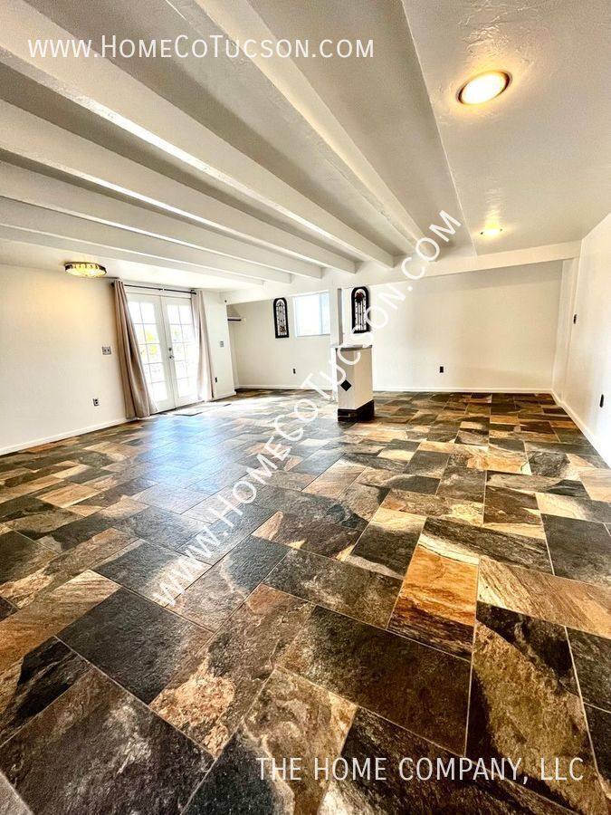 House for rent at 7424 N La Canada Dr #C, Tucson, AZ 85704