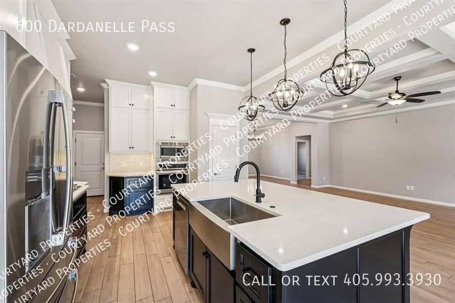 House for rent at 600 Dardanelle Pass, Edmond, OK 73025
