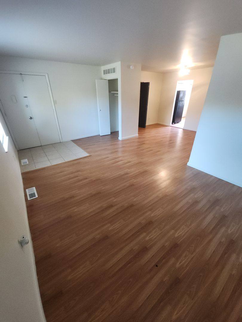 Apartment for rent at 9900 Sloane Square, Saint Louis, MO 63134