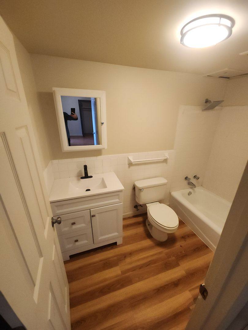 Apartment for rent at 9900 Sloane Square, Saint Louis, MO 63134
