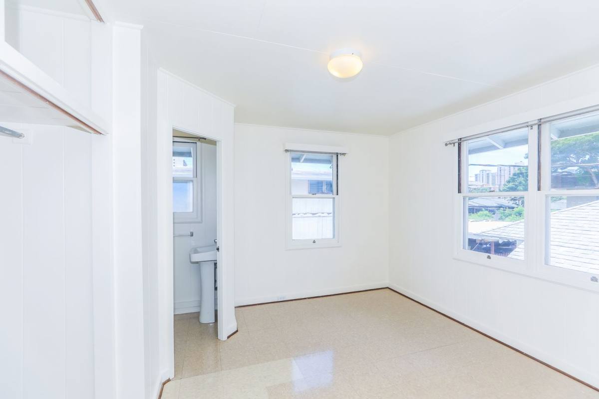 House for rent at 1918 Waiola St, Honolulu, HI 96826