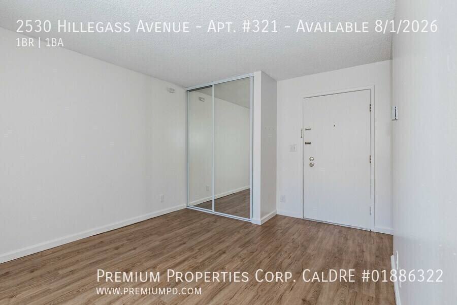 Apartment for rent at 2530 Hillegass Ave, Berkeley, CA 94704